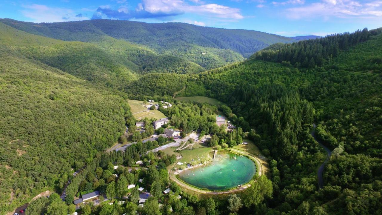 Отель Vvf Sud Aveyron Брюск Экстерьер фото